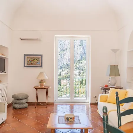 La Casa Di Enzo Сasa de vacaciones Capri