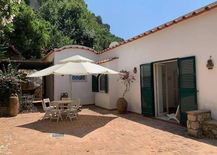La Casa Di Enzo Capri